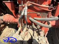 CASE IH 1086 TRACTOR