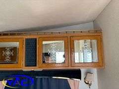 1993  FLEETWOOD ENTERPRISES (WILDNERNESS) FIFTH WHEEL CAMPER