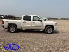 2011  CHEVROLET  SILVERADO 1500 CREWCAB 4WD