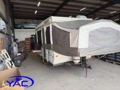 2008  FOREST RIVER  YEARLINGS BUMPER HITCH TRAILER