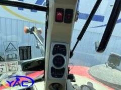 2014 MASSEY FERGUSON  8670 TRACTOR