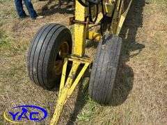 JOHN DEERE 9450 30' HOE DRILL W/ BERGEN TRANSPORT