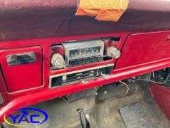 1974 FORD SINGLE AXLE GRAIN TRUCK