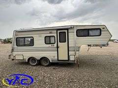 1987  TRAVELAIRE  MODEL W200 FIFTH WHEEL CAMPER
