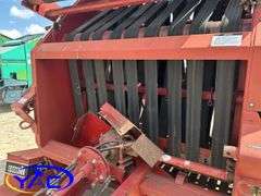CASE INTERNATIONAL 8440 ROUND BALER