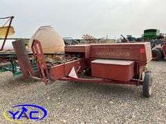 NEW HOLLAND 315 HAYLINER SQUARE BALER