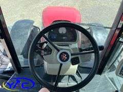 2014 MASSEY FERGUSON  8670 TRACTOR