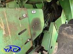 1980 JOHN DEERE 7720 TURBO SELF-PROPELLED COMBINE