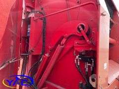 2008 MASSEY FERGUSON 1756 ROUND BALER