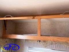 2005  CROSSROADS   CRUISER FIFTH WHEEL CAMPER