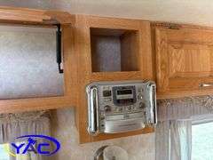 2005  CROSSROADS   CRUISER FIFTH WHEEL CAMPER