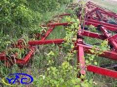28' IH 4700 CULTIVATOR