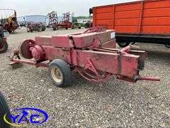 MASSEY FERGUSON 12 SQUARE BALER