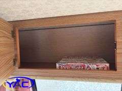 1987  TRAVELAIRE  MODEL W200 FIFTH WHEEL CAMPER