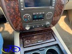 2011  GMC  YUKON DENALI 4WD