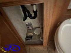 2005  KEYSTONE  BUMPER HITCH CAMPER