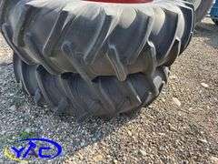 CASE IH 1086 TRACTOR