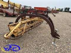 NEW HOLLAND 56 HAY RAKE