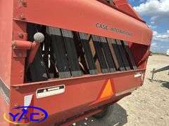 CASE INTERNATIONAL 8440 ROUND BALER