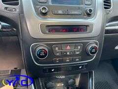 2015  KIA  SORENTO V6 AWD