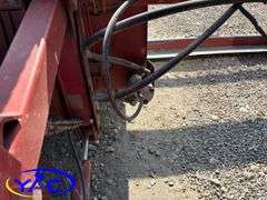 1987 CASE IH 8820 SELF-PROPELLED SWATHER