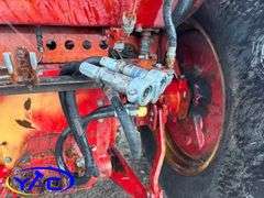 1974 VOLVO 810 2WD TRACTOR