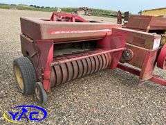 MASSEY FERGUSON 12 SQUARE BALER