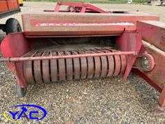 MASSEY FERGUSON 12 SQUARE BALER