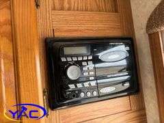 2005  KEYSTONE  BUMPER HITCH CAMPER