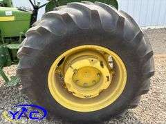 1975 JOHN DEERE 2130 TRACTOR W/ JOHN DEERE 146 FRONT END LOADER