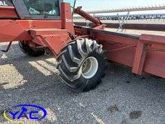 1987 CASE IH 8820 SELF-PROPELLED SWATHER