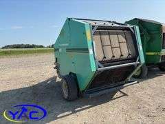 CCIL ROUND BALER