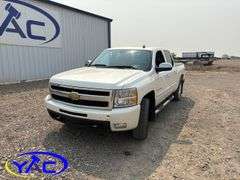 2011  CHEVROLET  SILVERADO 1500 CREWCAB 4WD