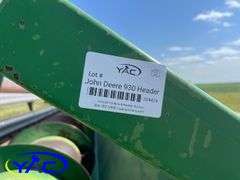 JOHN DEERE 930 HEADER