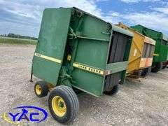 JOHN DEERE 330 ROUND BALER