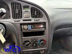 2004  HYUNDAI  ELANTRA GL 4DR