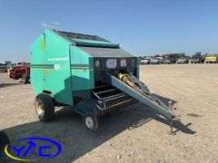 CCIL ROUND BALER