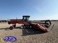 1987 CASE IH 8820 SELF-PROPELLED SWATHER