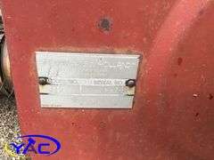 NEW HOLLAND 315 HAYLINER SQUARE BALER