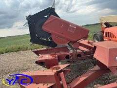 CASE IH 725 PULL-TYPE SWATHER