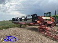 CASE IH 725 PULL-TYPE SWATHER