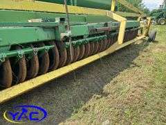 JOHN DEERE 9450 30' HOE DRILL W/ BERGEN TRANSPORT