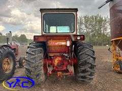 1974 VOLVO 810 2WD TRACTOR