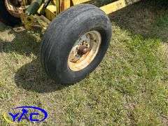 JOHN DEERE 9450 30' HOE DRILL W/ BERGEN TRANSPORT