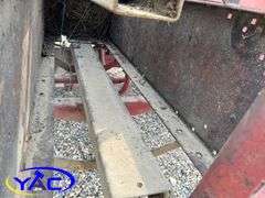 NEW HOLLAND 315 HAYLINER SQUARE BALER
