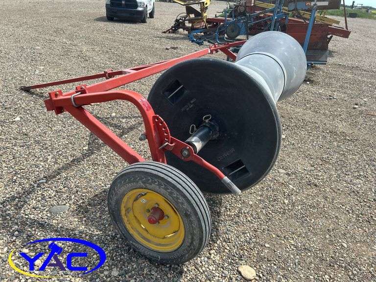 TB 2000 BOURGAULT 10' ADUSTABLE ROLLER