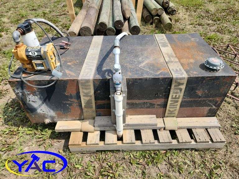 400L Gas Tank W/ 12V Pump
