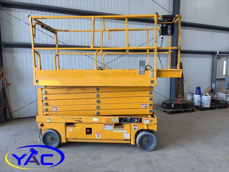 2015 HAULOTTE 3947E SCISSOR LIFT