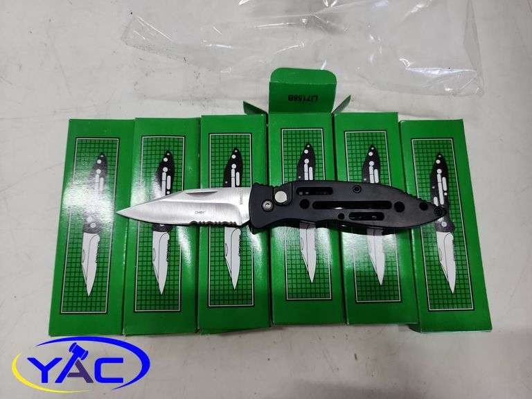 6- Buck Knives