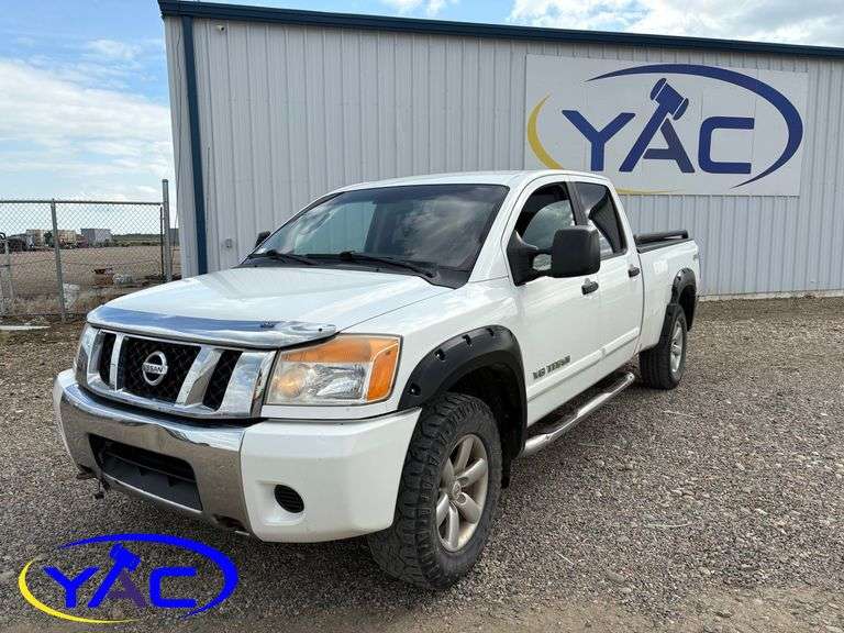 2011 NISSAN TITAN 5.6 SV CREW CAB 4WD